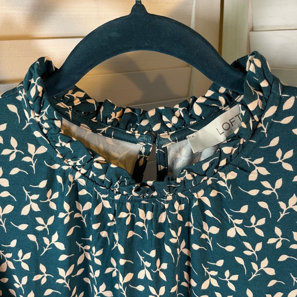NEW LOFT DRESS - Picture 3 of 10